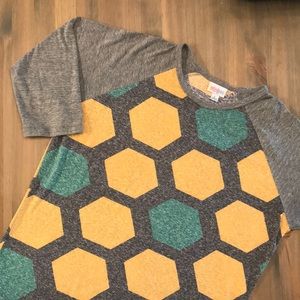 Raglan sleeve baseball tee